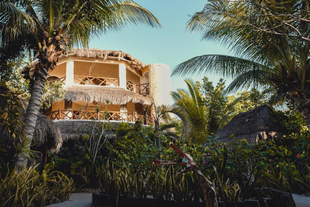 Hotel Casa Takywara