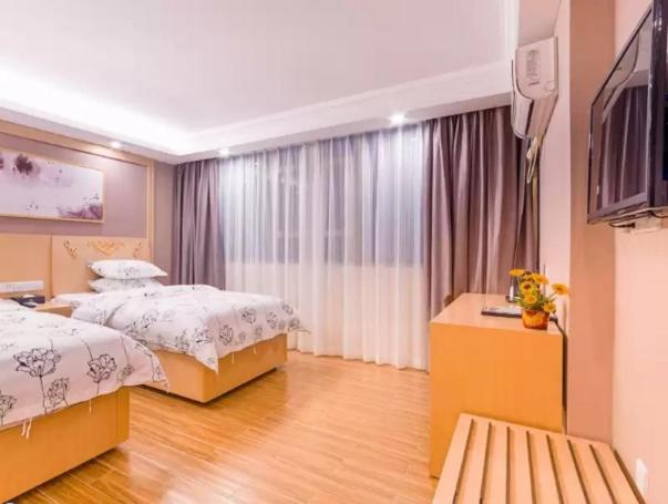 Двухместный (Двухместный номер Делюкс с 2 отдельными кроватями), Airtown Chain Hotel Guangzhou Airport