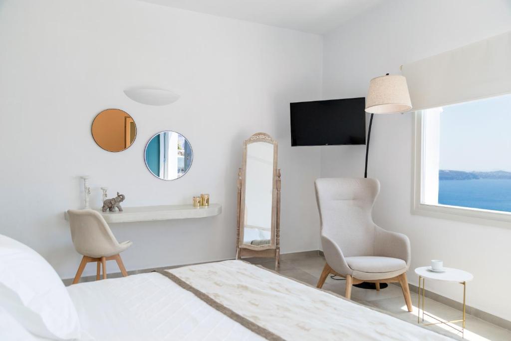 Сьюит (Люкс «Жемчуг» с собственным бассейном и видом на кальдеру), Adamant Suites