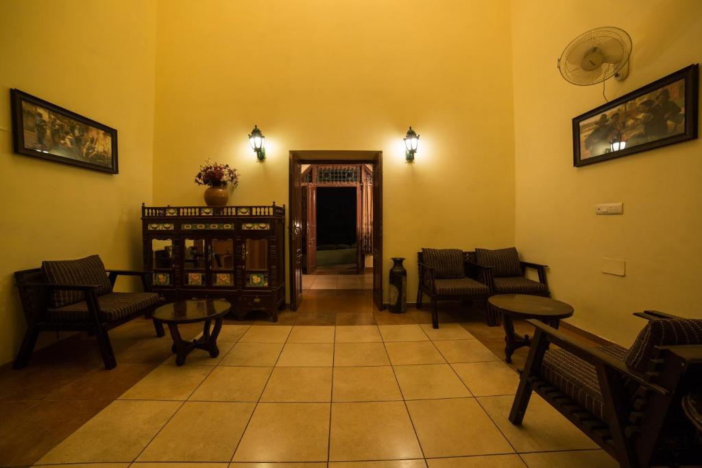 The Colonial Manek Manor photo 4