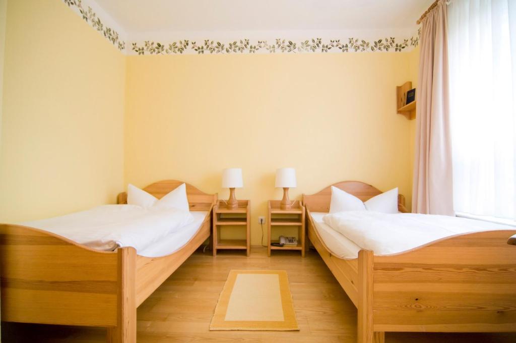 Hotel Haus Linden photo 3