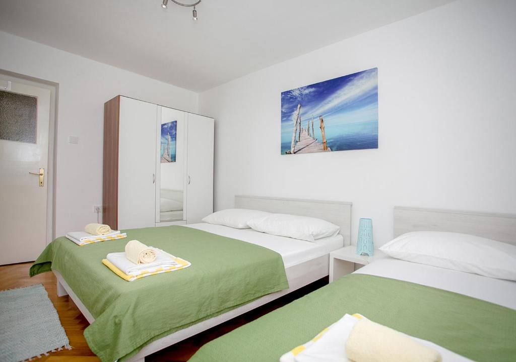 Apartment Omiš Holiday photo 2