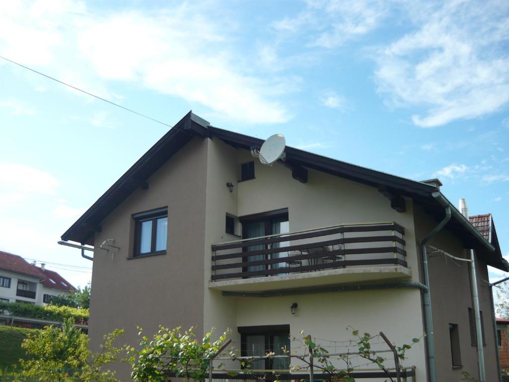 Guest House Tena photo 3