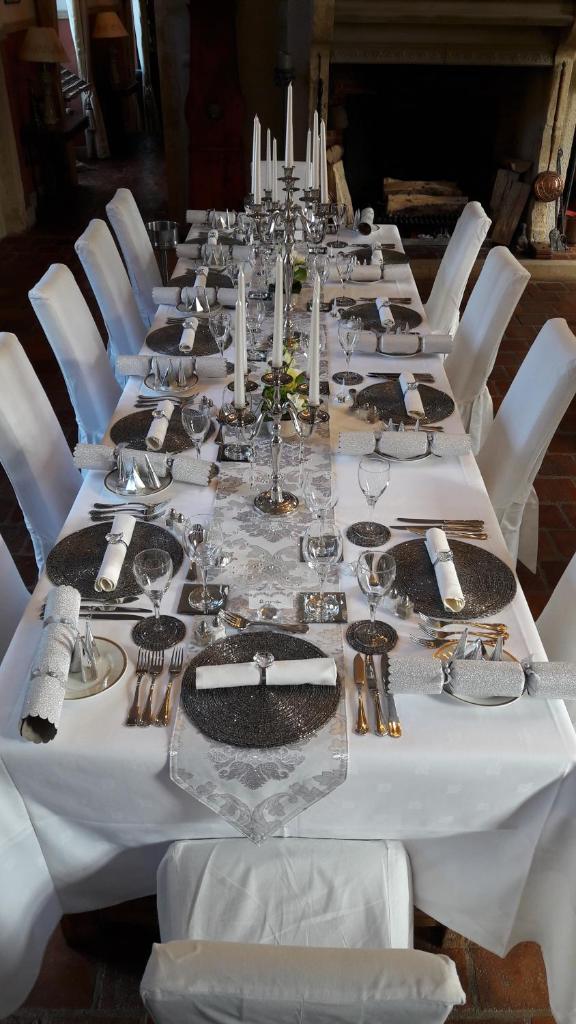 Chateau d'Origny, Chambres d'hotes et Restaurant Gastronomique photo 3