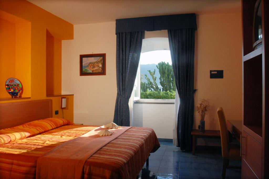 Hotel La Tonnara photo 1