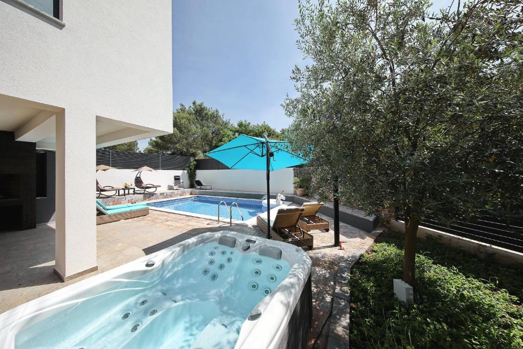 Villa Mary Zaton photo 4