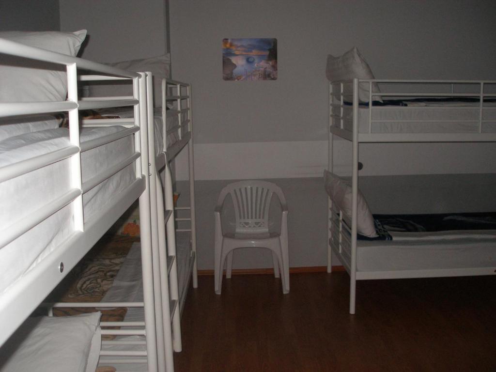 Номер (Односпальная кровать в общем номере с 6 кроватями), Kretan Hostel