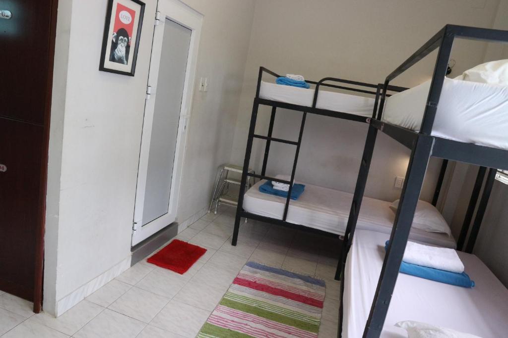 Long Hostel
