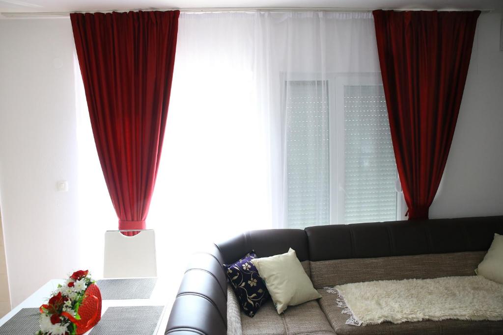 Апартаменты (Апартаменты с видом на сад), Apartments Koprivica Niksic