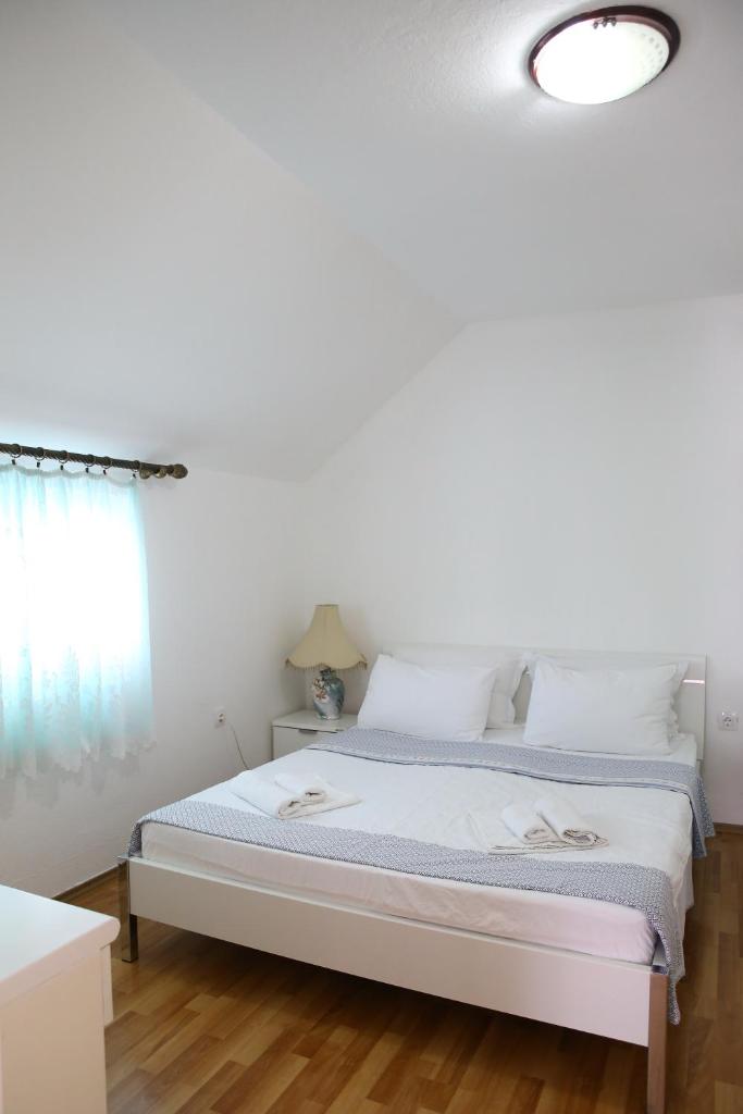 Апартаменты (Апартаменты с балконом), Apartments Koprivica Niksic