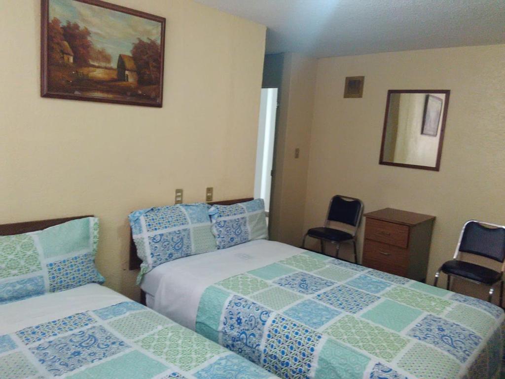 Двухместный (Двухместный номер с 2 двуспальными кроватями), Hotel Polly