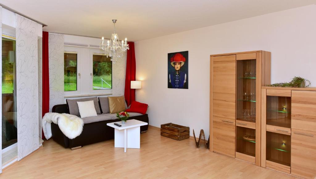 Black Forest Bollenhut photo 2