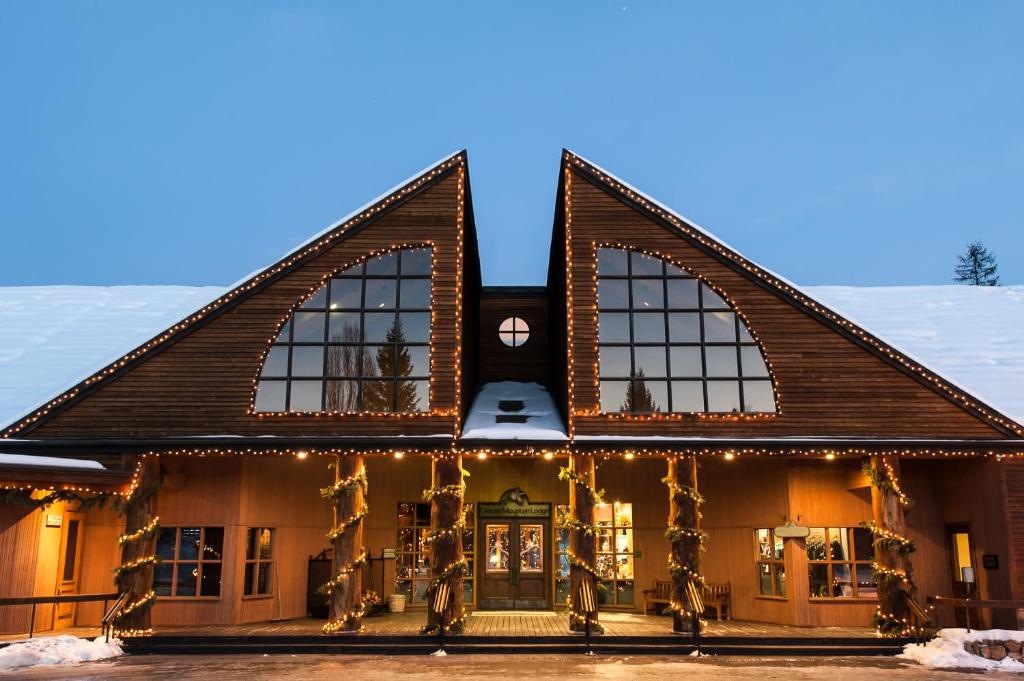 Grouse Mountain Lodge image