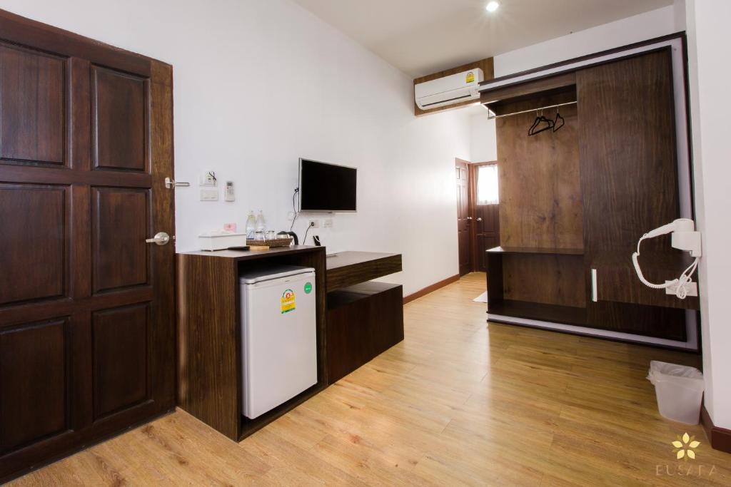 Busara Chiangmai Hotel Room Type - Deluxe Twin Room