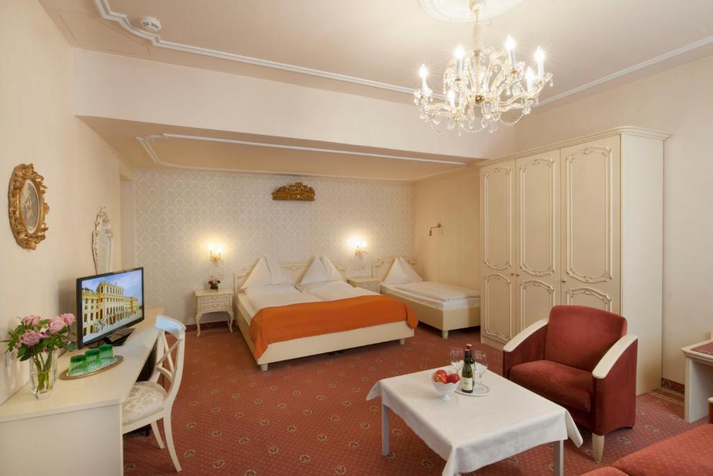 Семейный (Семейный номер), Pertschy Palais Hotel