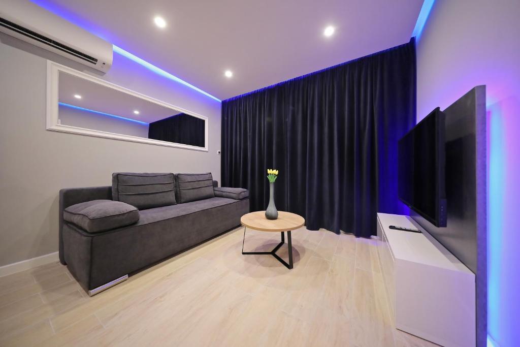 City Marine Luxury Apartments photo 2