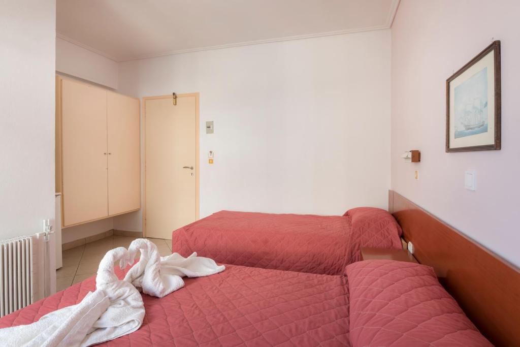 Трехместный (Трехместный номер), Captain's Hotel