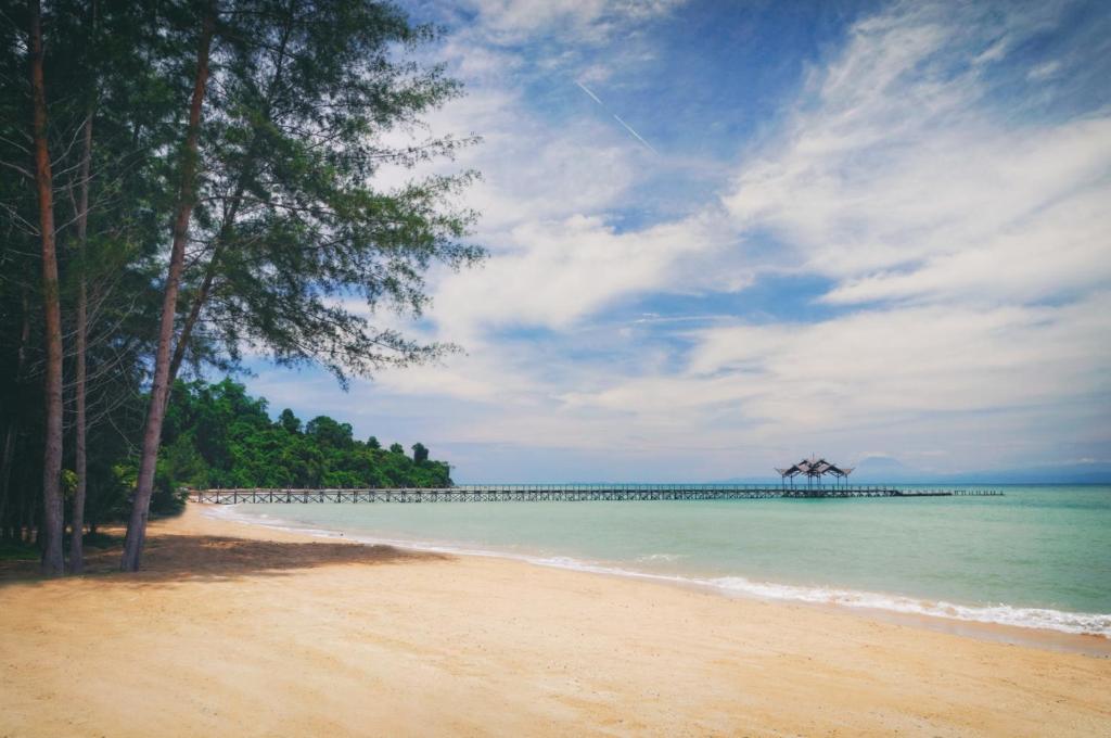 Borneo Eagle Resort photo 1