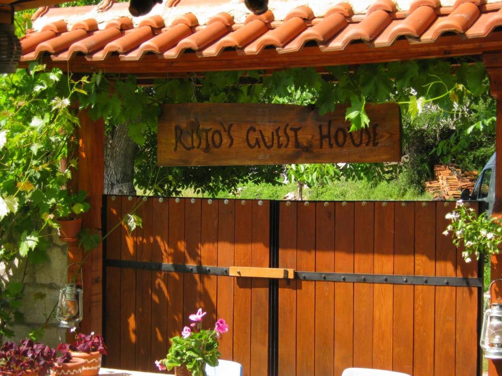 Risto's Guest House photo 3
