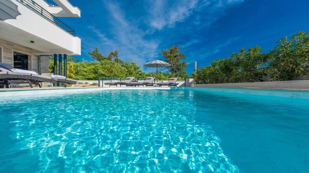 Villa Ana,luxury wellness villa with heated pool and jacuzzi photo 4