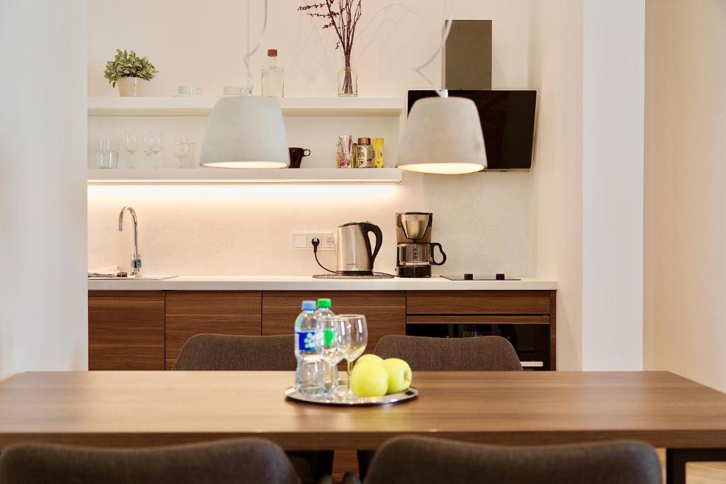 Апартаменты (Роскошные апартаменты с 1 спальней - ул. Didzioji 39), Vilnius Apartments & Suites - Town Hall