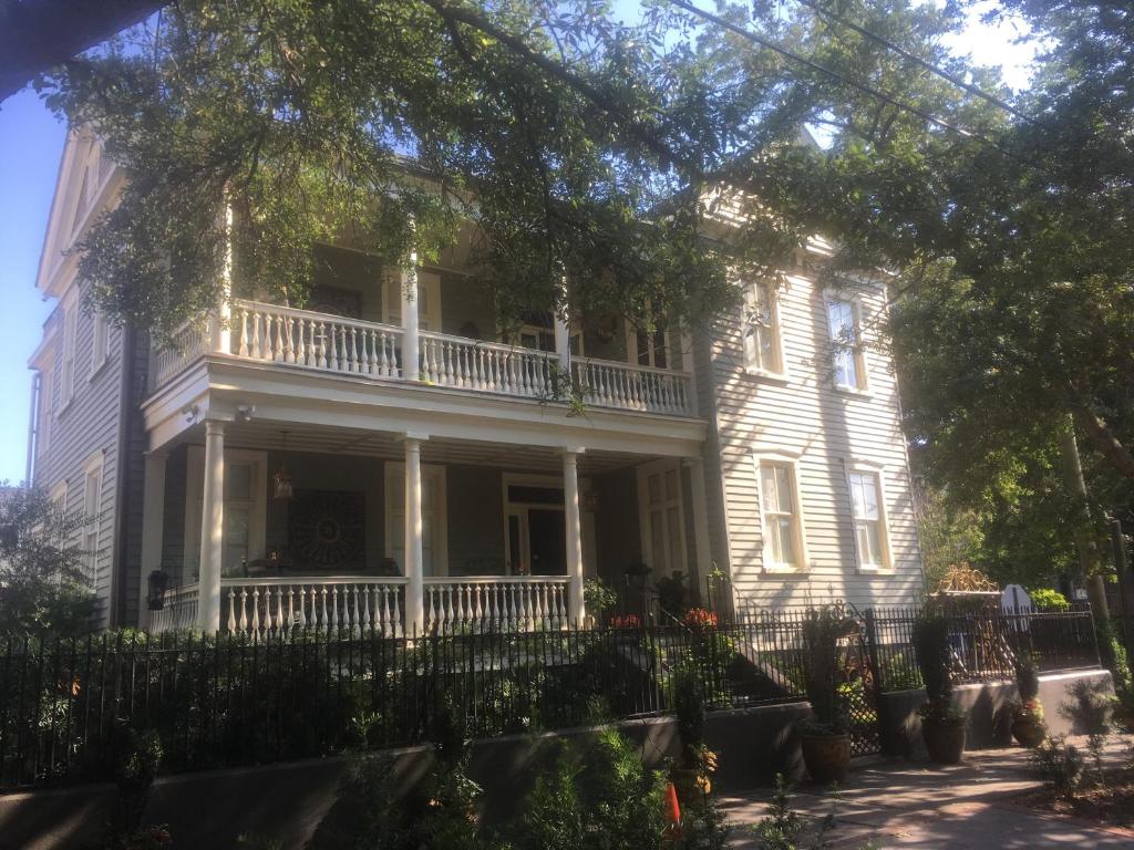 22 Charlotte image