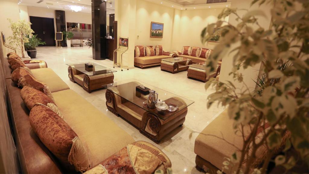 Remas Hotel Suites - Al Khoudh, Seeb, Muscat photo 4