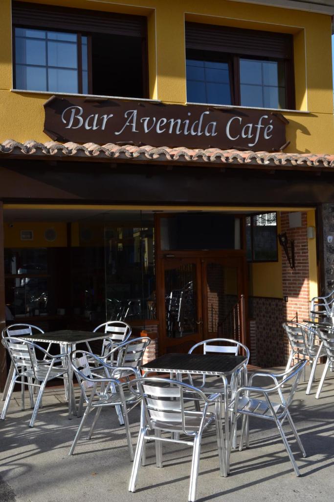 Hostal Avenida photo 1