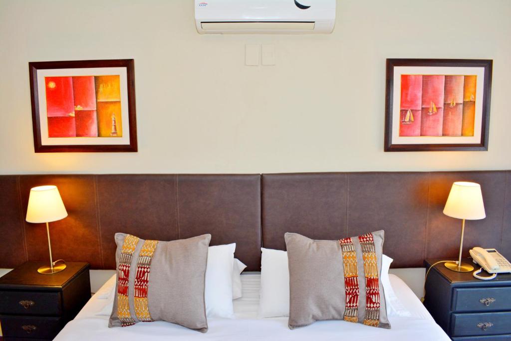 De la Plaza Hotel photo 4
