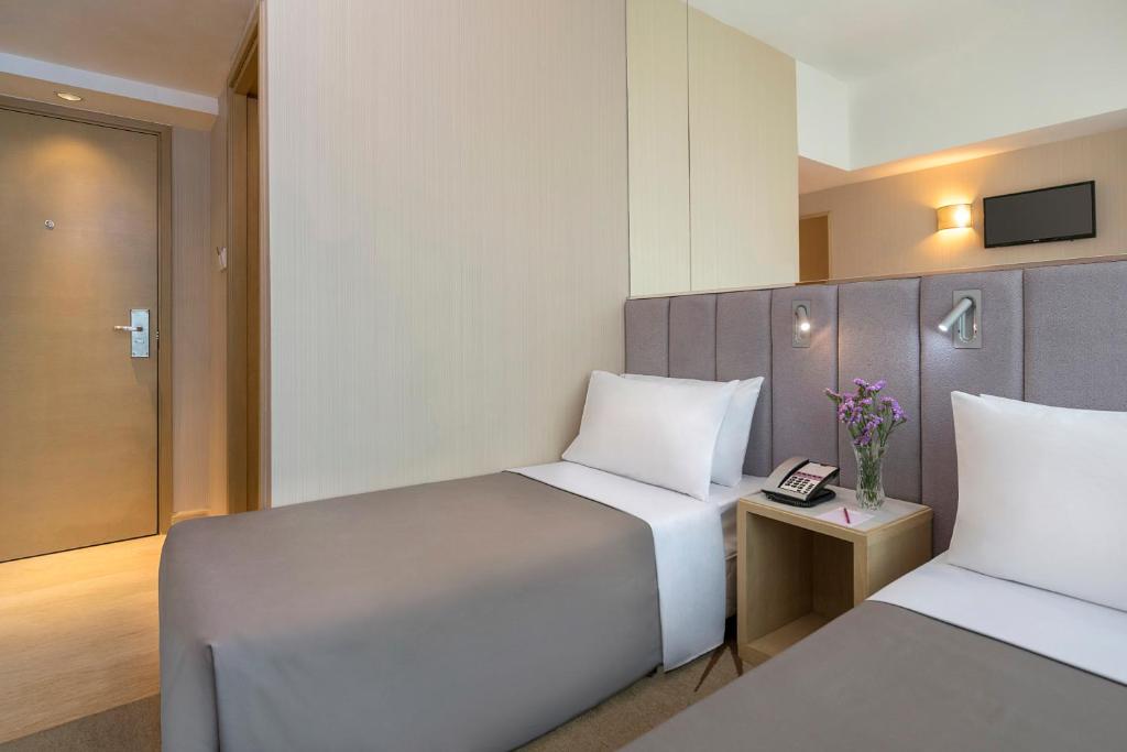 Silka Far East Hotel photo 1