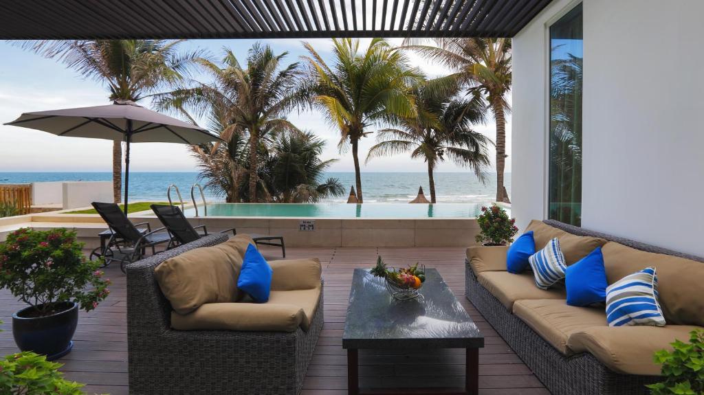 The Cliff Resort & Residences