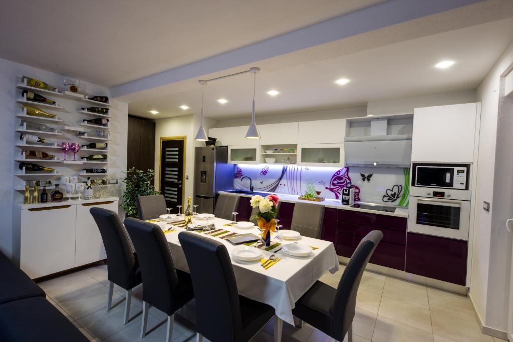 Villa Hedonist photo 2