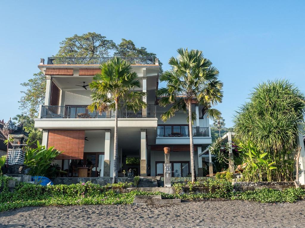 Amed Beach Villa photo 1
