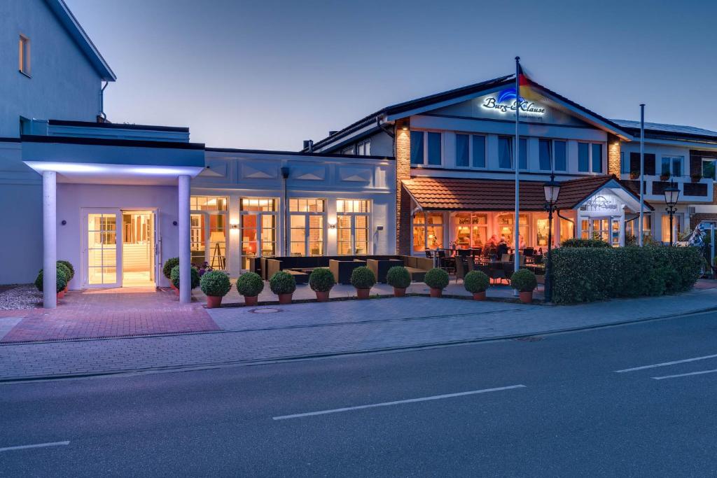 Hotel Restaurant Burg-Klause photo 3