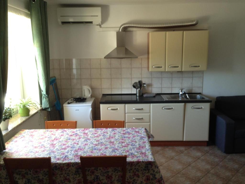 Apartma Valmarin photo 1