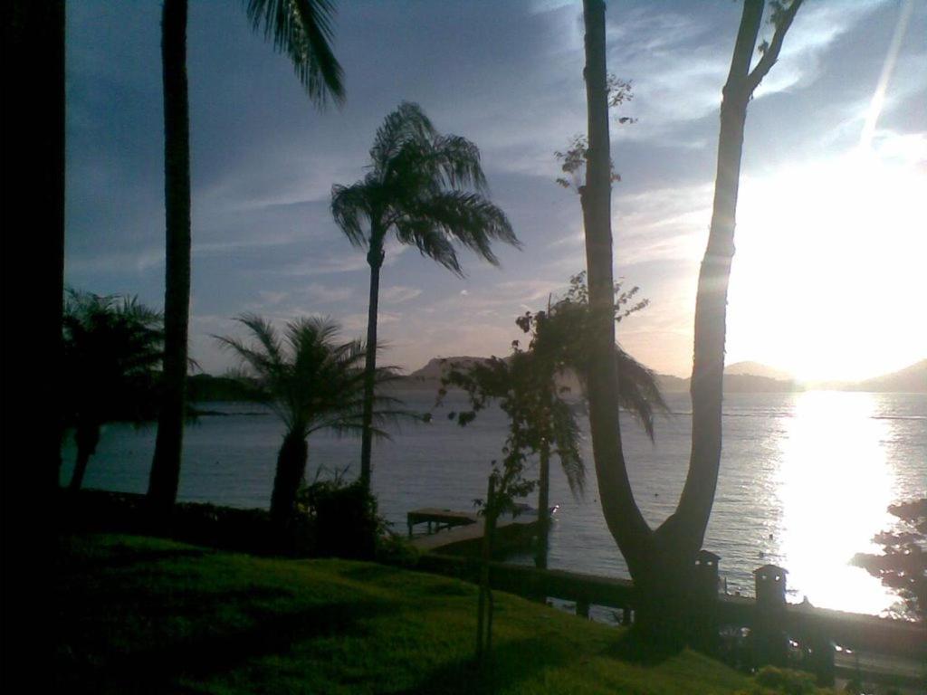 Apartamento em Condominio Fechado - Angra dos Reis - Piscina, Praia, Lazer photo 4