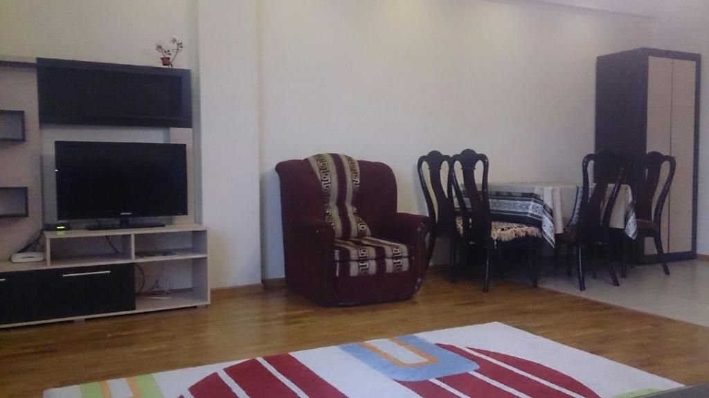 Apartment on Tole Bi photo 2
