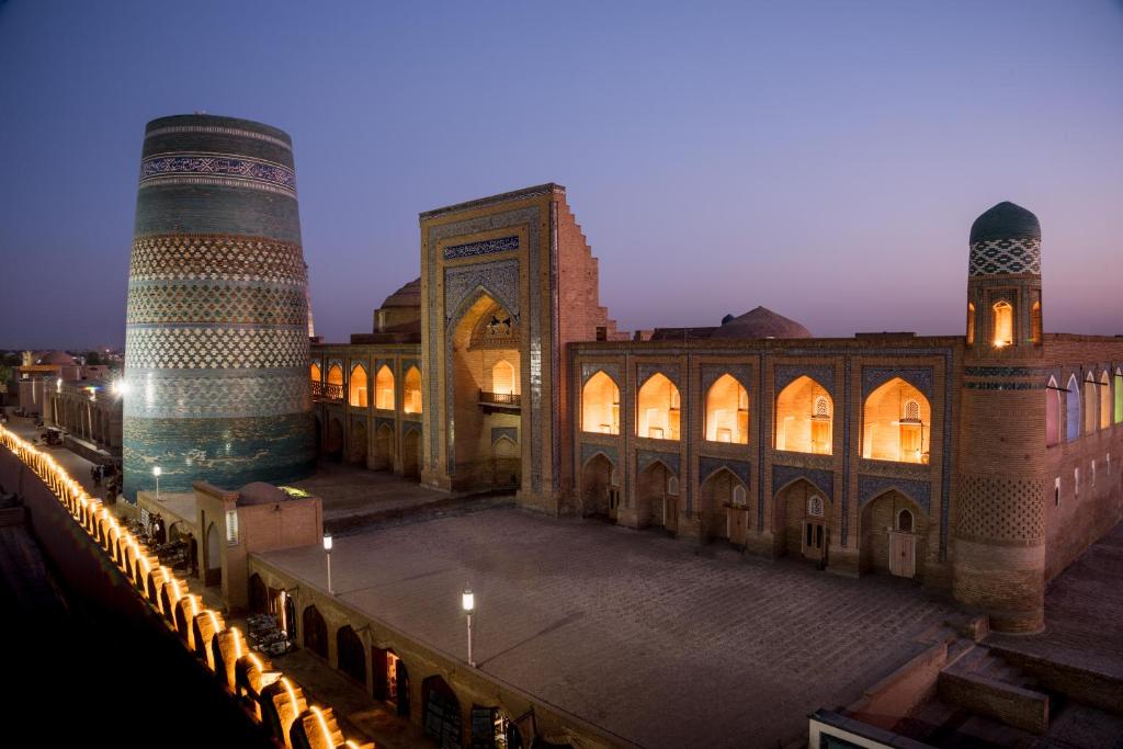 Orient Star Khiva Hotel- Madrasah Muhammad Aminkhan 1855 photo 1
