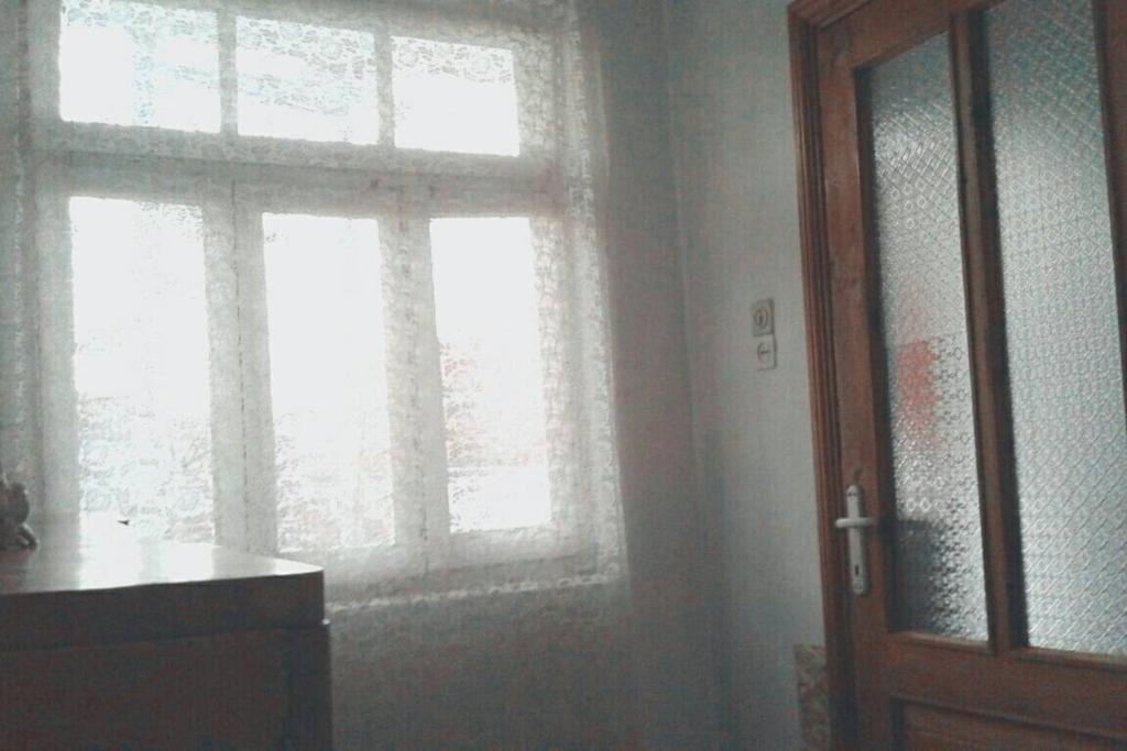 Small room for two in private villa photo 2