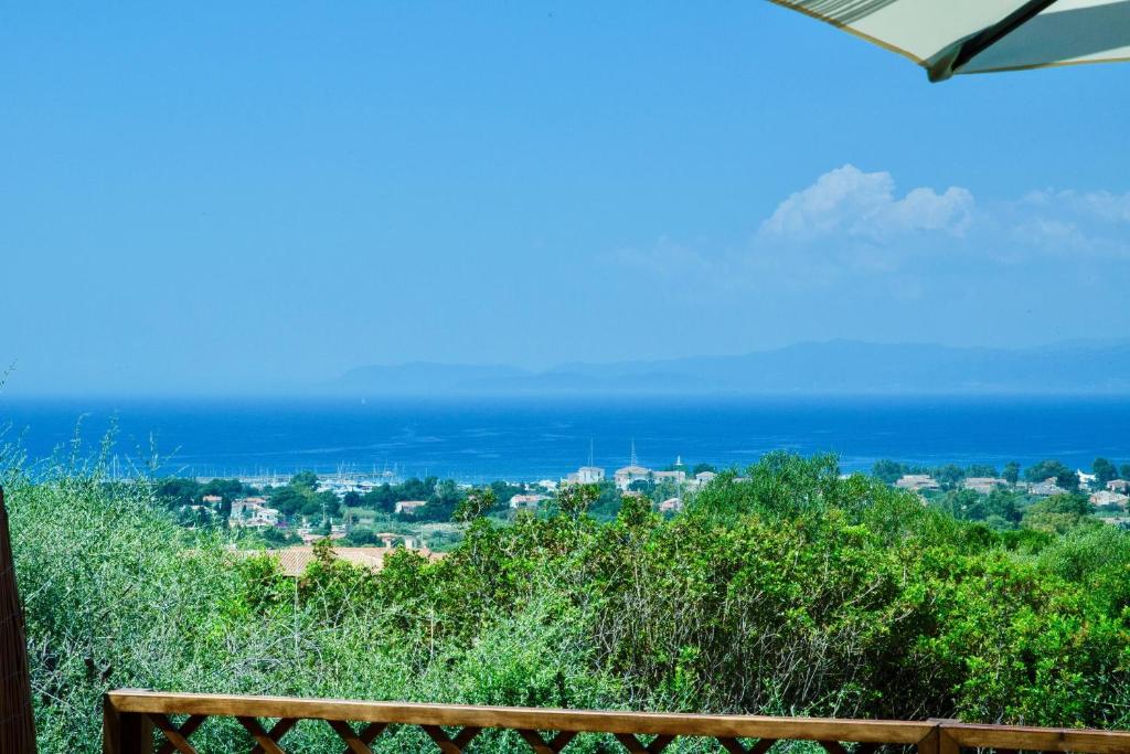 Casa Vista with spectacular view and gas BBQ photo 1