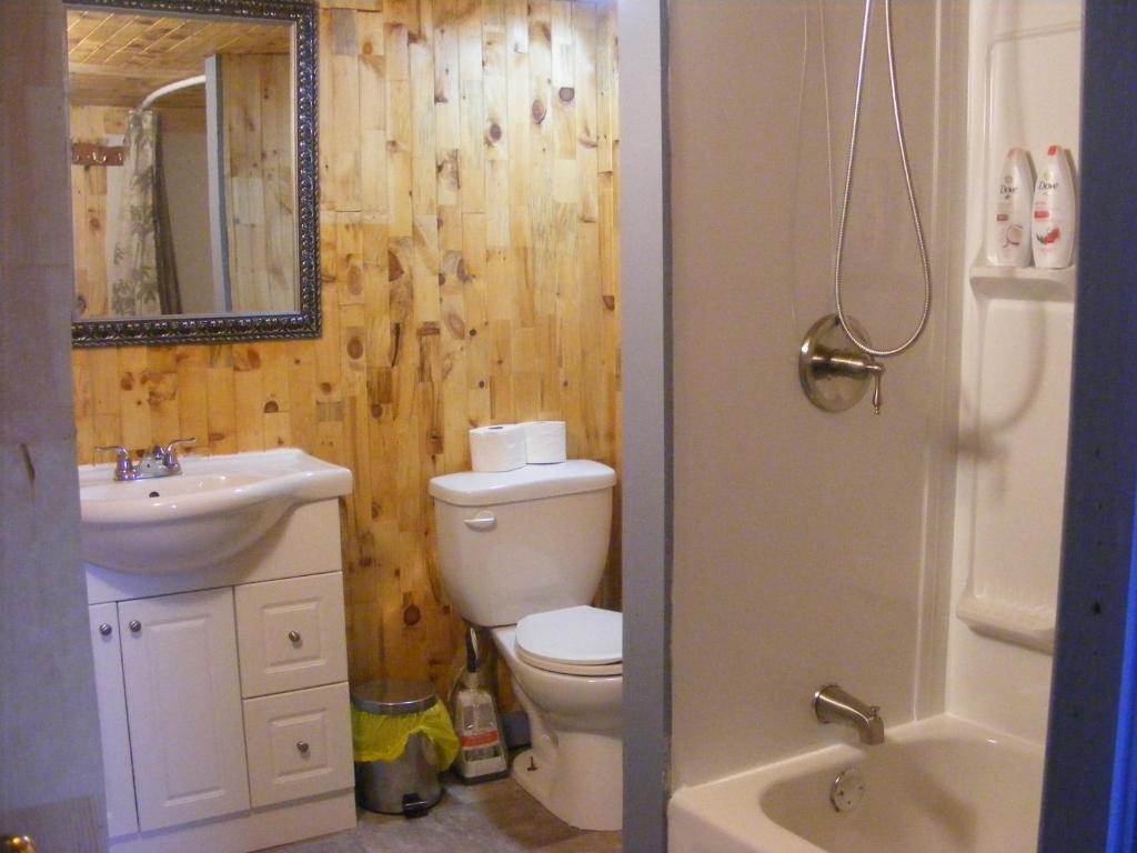 78 Montague photo 3