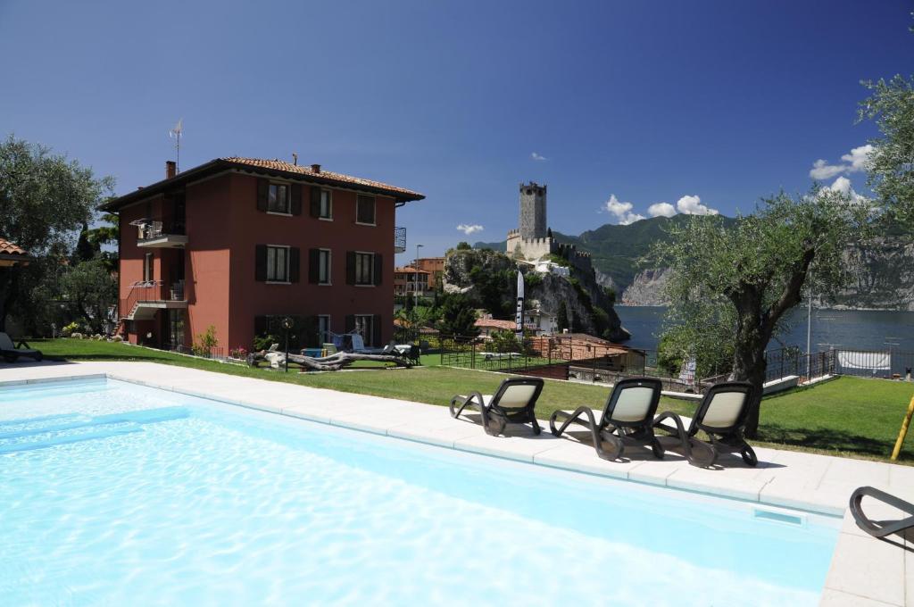 Casa Guarnati Lake View Apartments