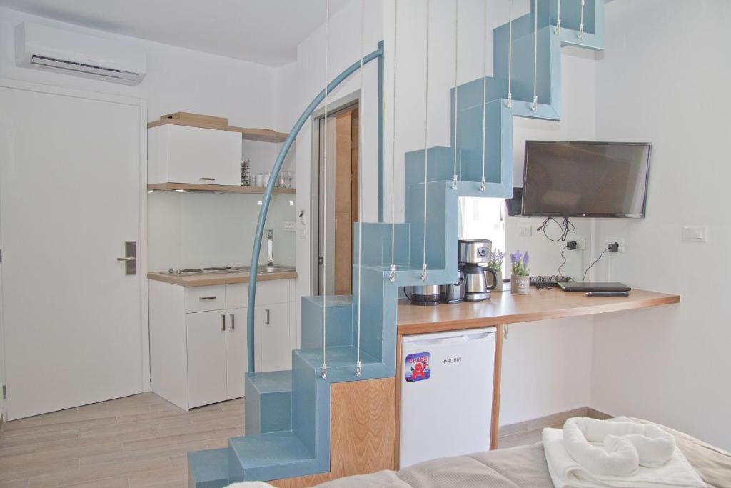 Christina Beach Hotel photo 3