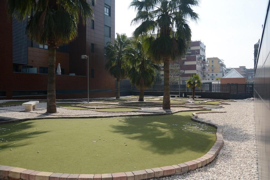 EnjoyGranada EMIR 3F - POOL, GYM & Free Parking photo 3