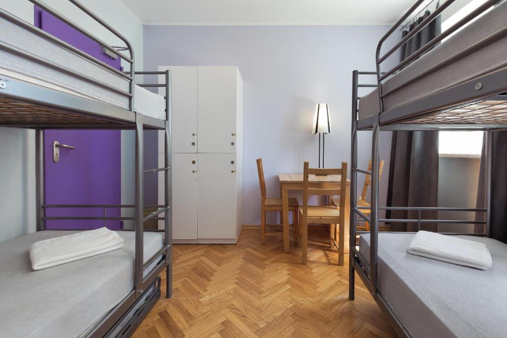 Четырехместный (Четырехместный номер с общей ванной комнатой), Tatamka Hostel