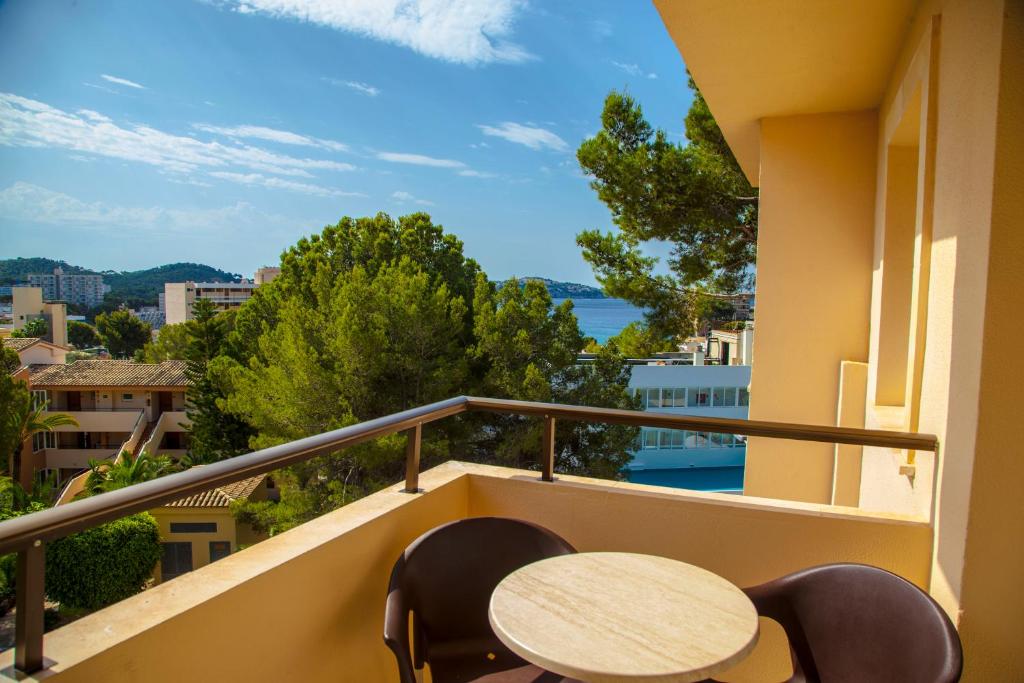 Valentin Somni Hotel & Suites photo 2