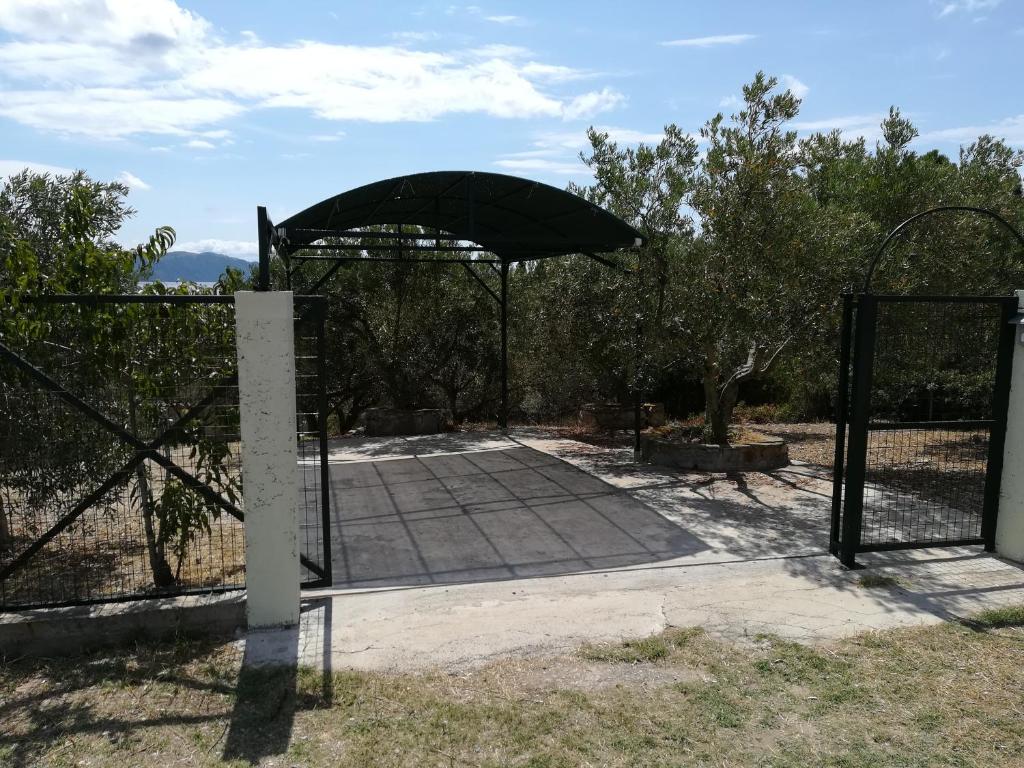 Glastri Ammouliani photo 2