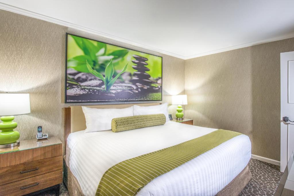 Creekside Inn image
