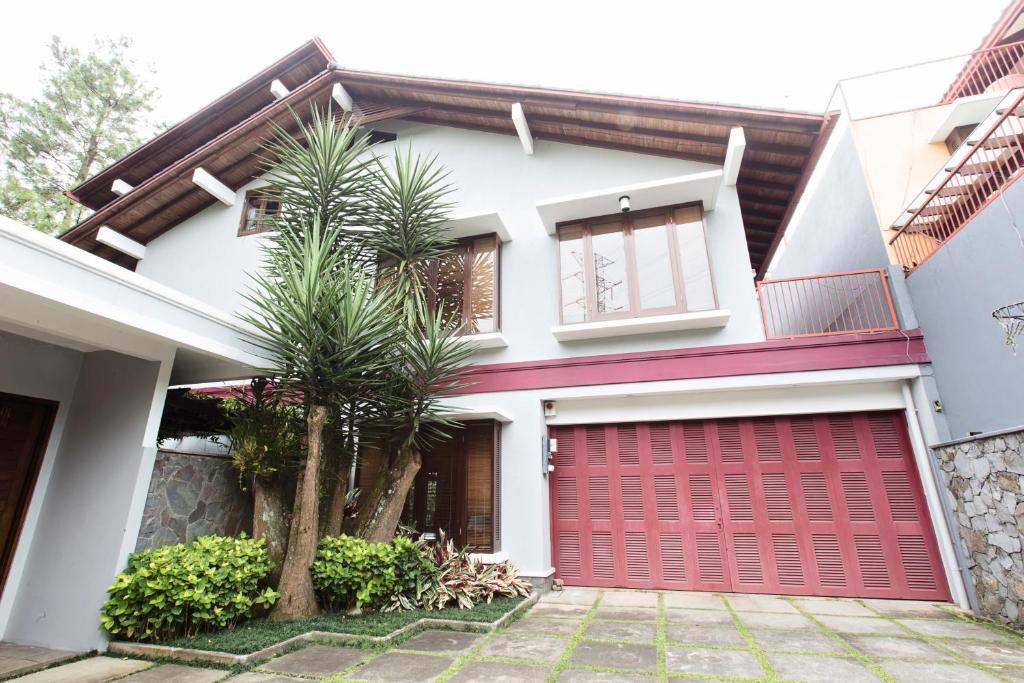 Rumah Pelita by Villa Lantera - Tennis Court & Swimming Pool photo 4