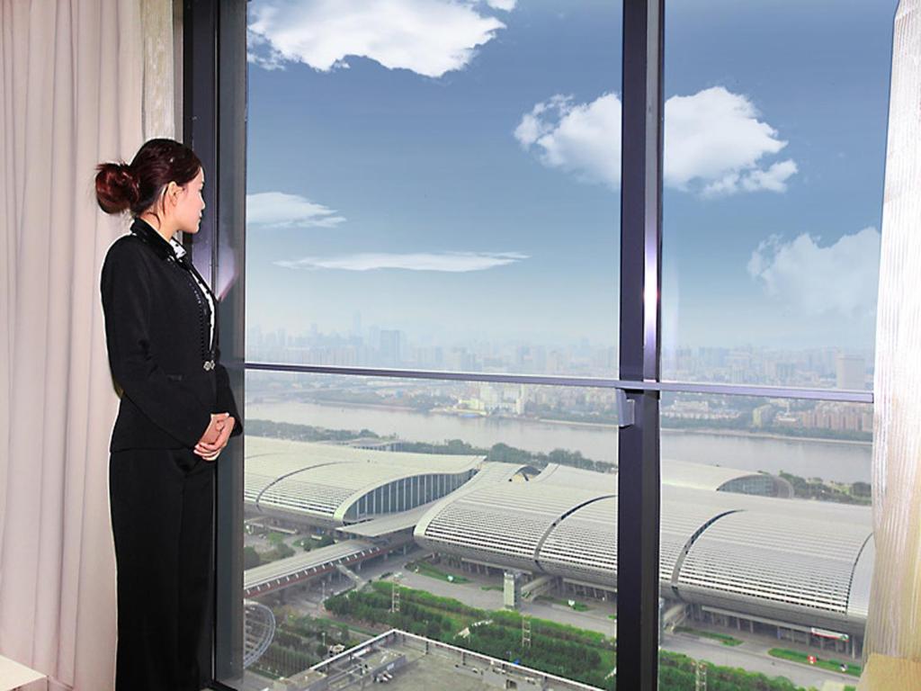 HeeFun Apartment GZ -Poly World Trading Center-walking distance to Canton Fair photo 1